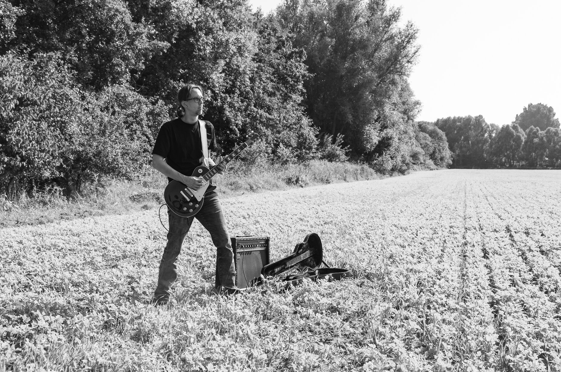 Gitarrenlehrer Oliver Bauer bietet Gitarrenkurse im Homebase Wiedenbrück an.